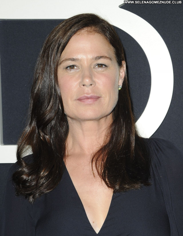 Maura Tierney No Source Posing Hot Celebrity Sexy Babe Beautiful