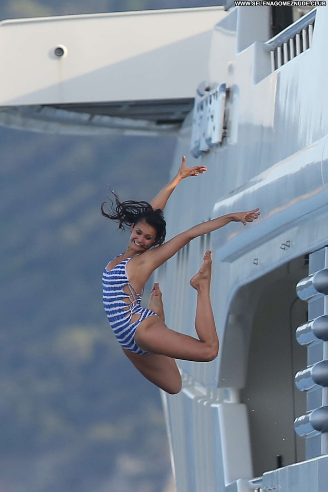 Nina Dobrev No Source Posing Hot Celebrity Beautiful Swimsuit Babe