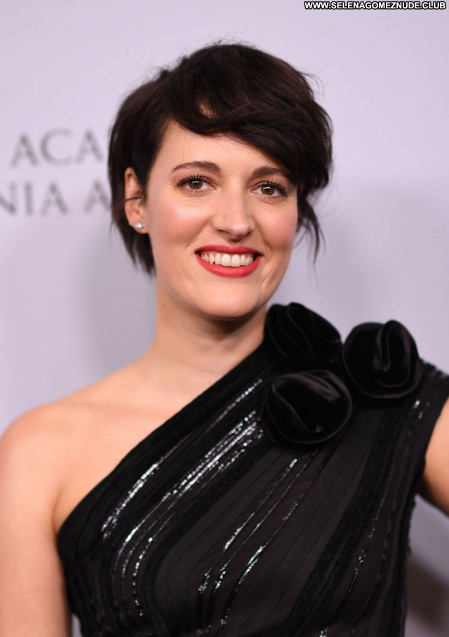 Phoebe Waller No Source Babe Posing Hot Beautiful Sexy Celebrity