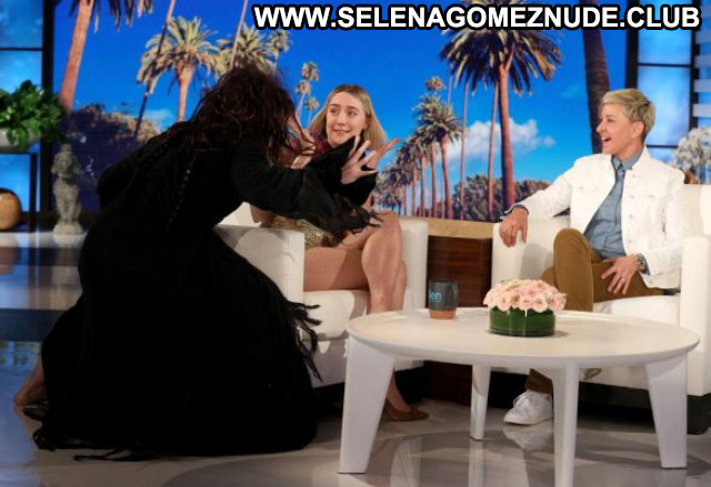 Saoirse Ronan The Ellen Degeneres Show Posing Hot Paparazzi Celebrity