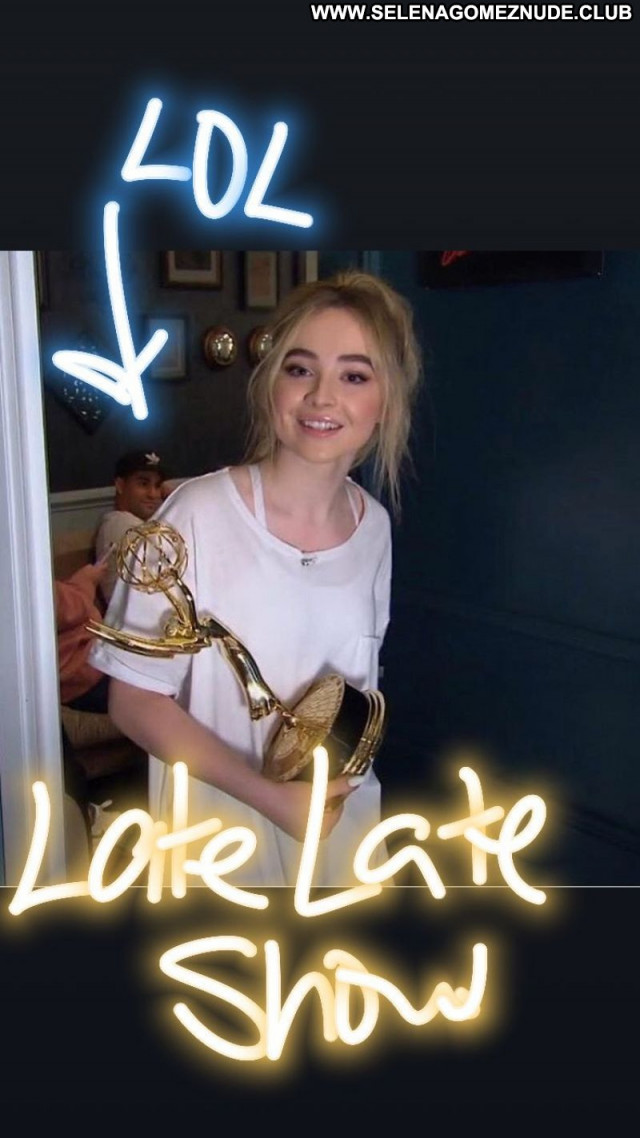 Sabrina Carpenter No Source Beautiful Babe Sexy Celebrity Posing Hot