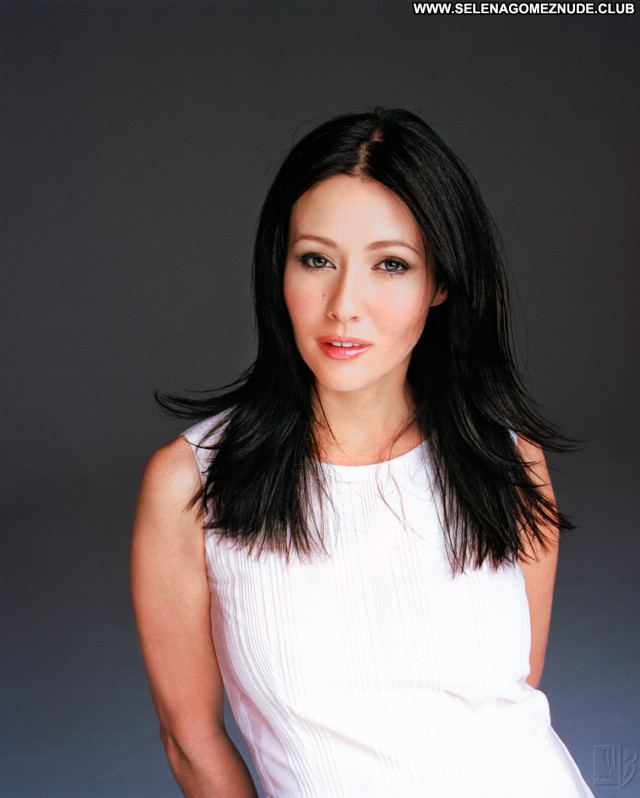 Shannen Doherty No Source Babe Asian Beautiful Celebrity Posing Hot