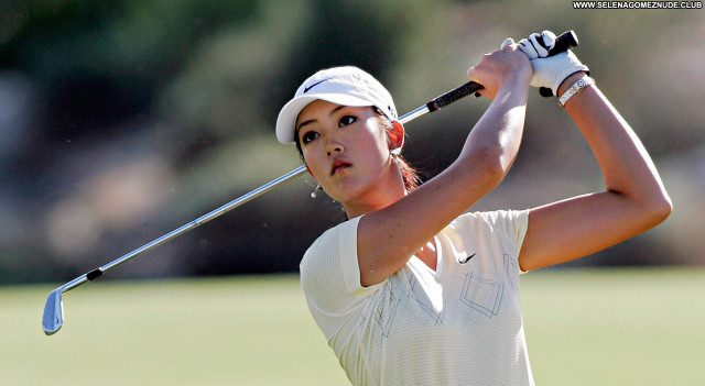 Michelle Wie No Source Asian Beautiful Babe Celebrity Posing Hot