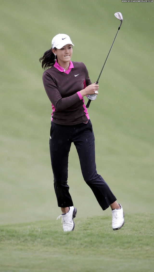Michelle Wie No Source  Asian Babe Posing Hot Celebrity Beautiful