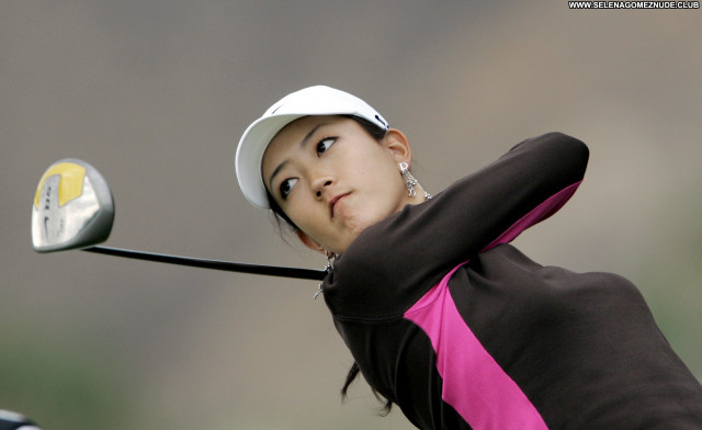 Michelle Wie No Source Celebrity Posing Hot Babe Asian Beautiful