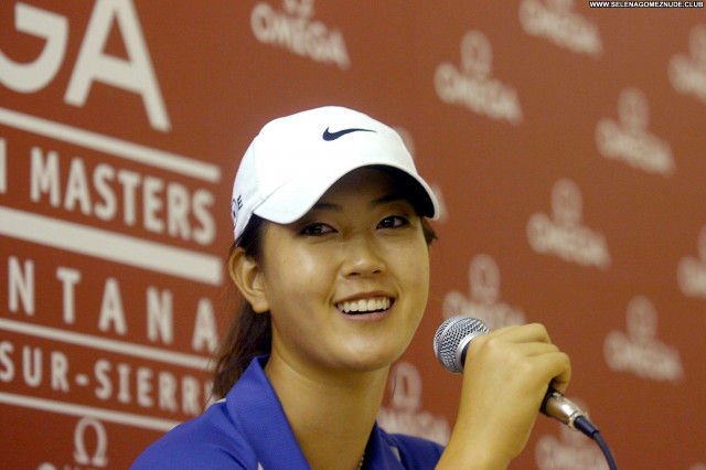 Michelle Wie No Source Posing Hot Beautiful Babe Celebrity Asian