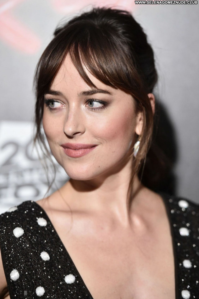 Dakota Johnson No Source Posing Hot Celebrity Beautiful Babe Sexy