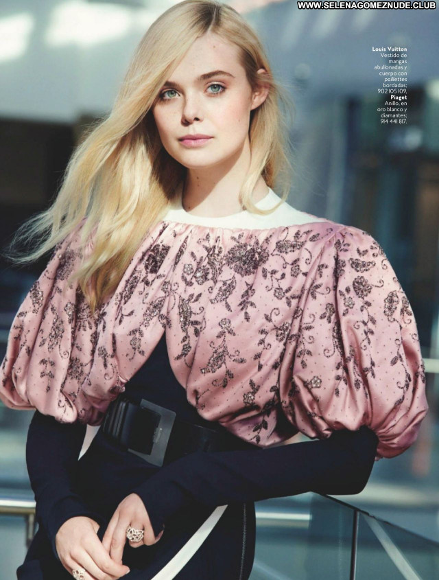 Elle Fanning No Source Babe Celebrity Beautiful Posing Hot Sexy
