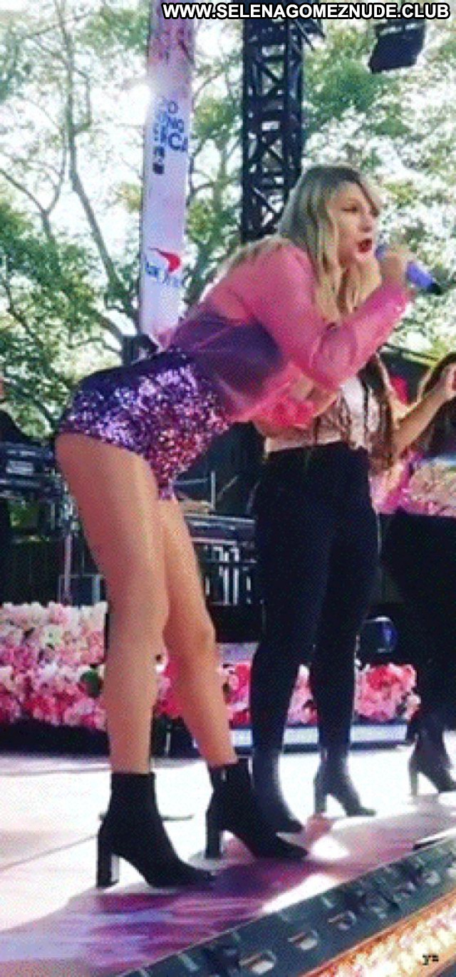 Taylor Swift No Source Celebrity Posing Hot Sexy Babe Beautiful