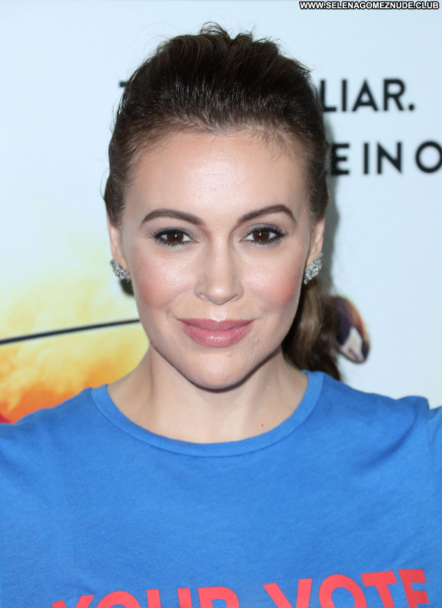 Alyssa Milano No Source Celebrity Babe Posing Hot Sexy Beautiful