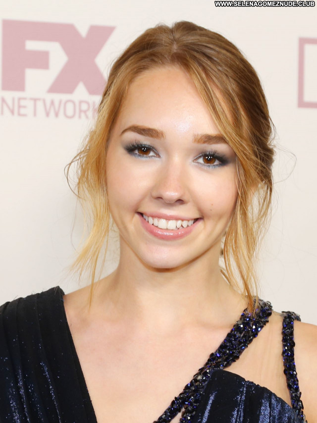 Holly Taylor No Source Sexy Beautiful Posing Hot Babe Celebrity