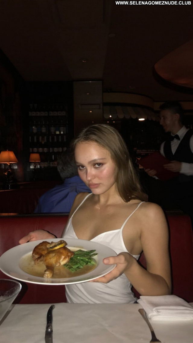 Lily Rose Depp Sexy Posing Hot Babe Beautiful Celebrity