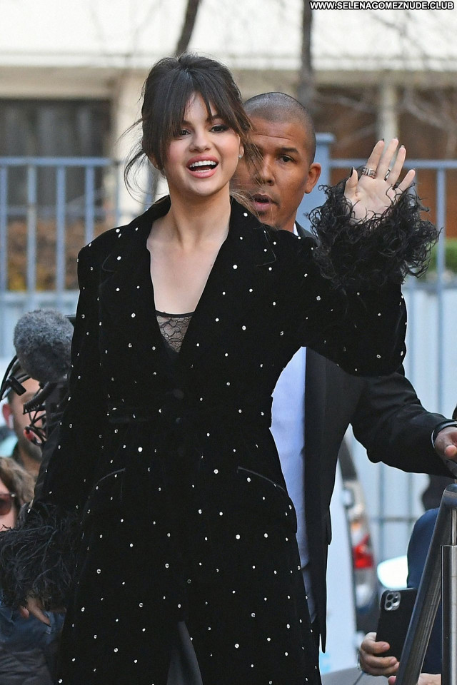 Selena Gomez No Source Posing Hot Sexy Beautiful Babe Celebrity