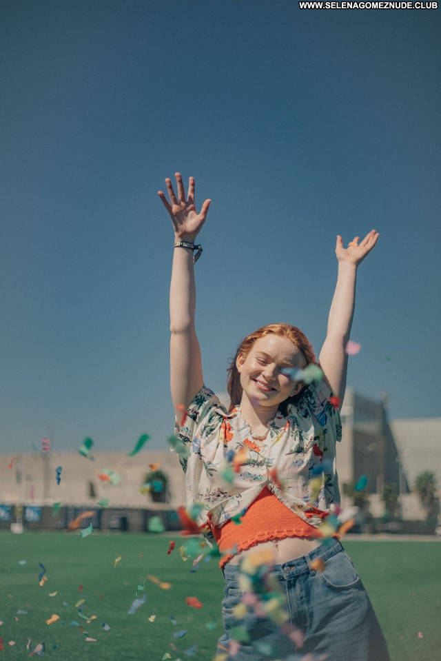 Sadie Sink No Source Beautiful Posing Hot Celebrity Sexy Babe