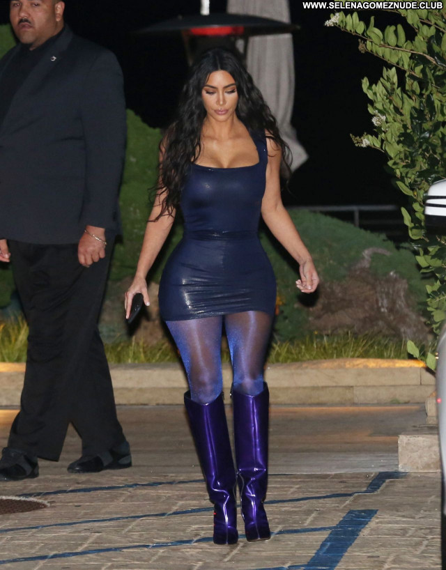 Kim Kardashian No Source Posing Hot Celebrity Babe Sexy Beautiful
