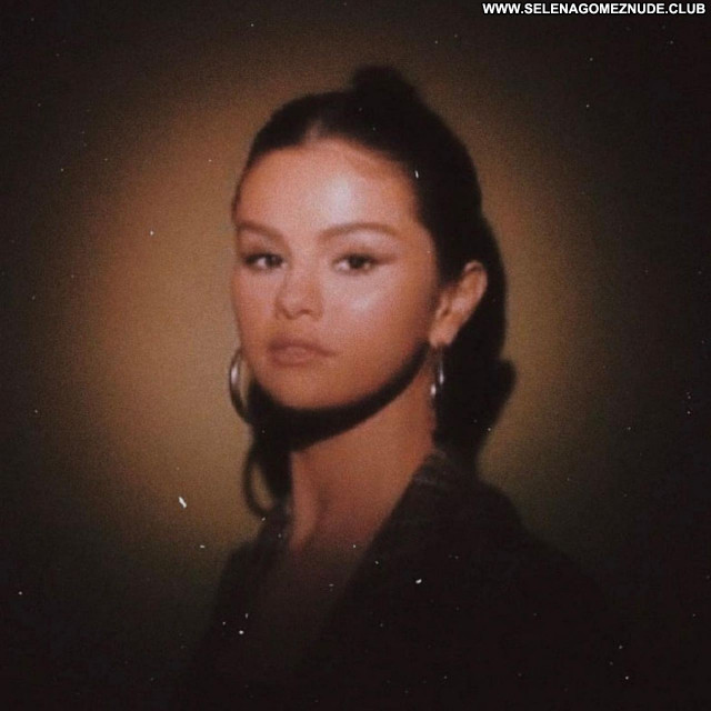 Selena Gomez No Source Babe Beautiful Sexy Posing Hot Celebrity