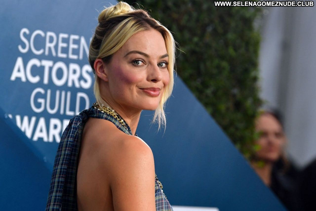 Margot Robbie No Source Babe Posing Hot Beautiful Celebrity Sexy