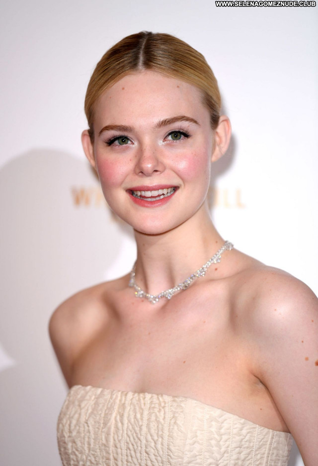 Elle Fanning No Source Posing Hot Babe Sexy Beautiful Celebrity