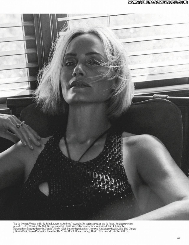 Amber Valletta No Source Sexy Posing Hot Babe Beautiful Celebrity