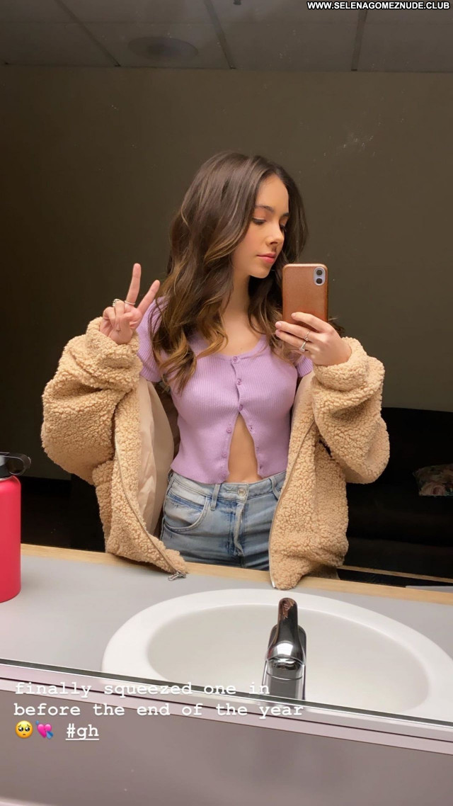 Haley Pullos No Source Sexy Celebrity Beautiful Babe Posing Hot