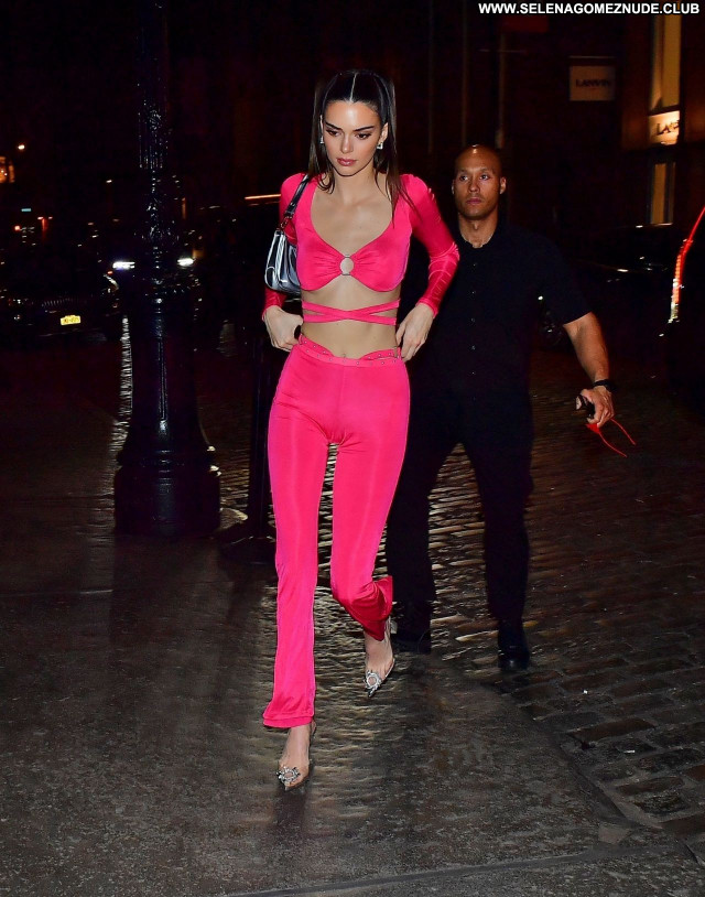 Kendall Jenner No Source Celebrity Posing Hot Sexy Beautiful Babe