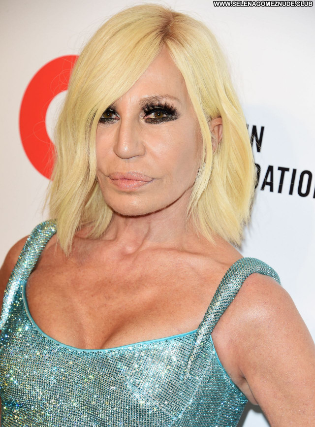 Donatella Versace No Source  Beautiful Sexy Celebrity Babe Posing Hot