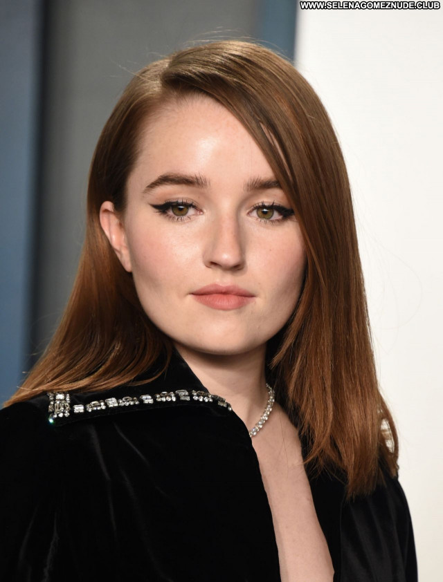 Kaitlyn Dever No Source Beautiful Babe Sexy Celebrity Posing Hot