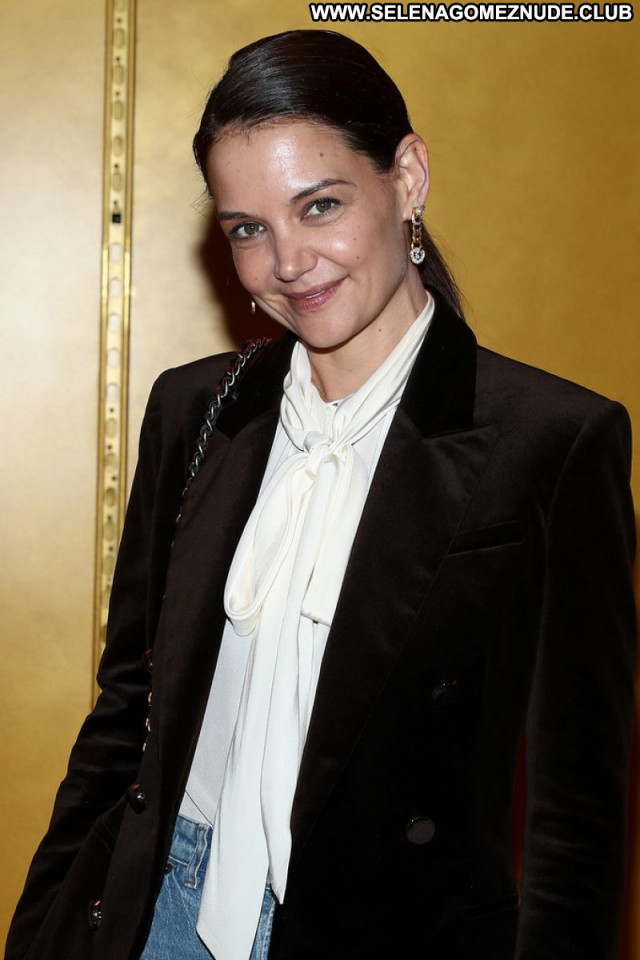 Katie Holmes No Source Posing Hot Sexy Beautiful Babe Celebrity