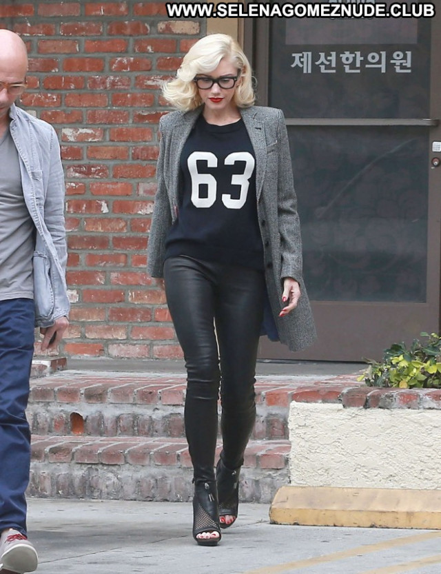 Gwen Stefani No Source  Celebrity Babe Posing Hot Paparazzi Beautiful