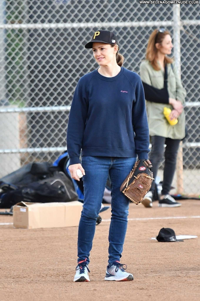 Jennifer Garner No Source Celebrity Beautiful Paparazzi Babe Posing