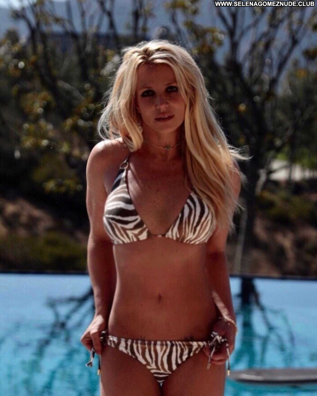Britney Spears No Source  Posing Hot Babe Beautiful Paparazzi