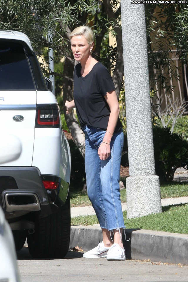 Charlize Thero Los Angeles Paparazzi Celebrity Posing Hot Beautiful