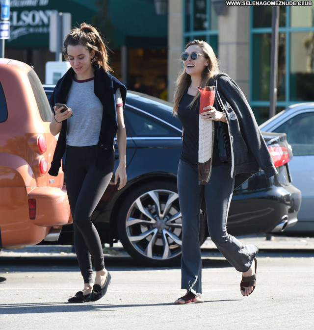 Elizabeth Olsen Los Angeles Paparazzi Posing Hot Babe Los Angeles