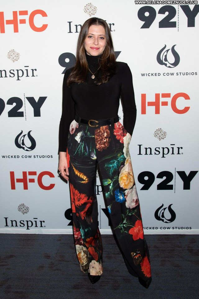 Lauren Miller  nackt