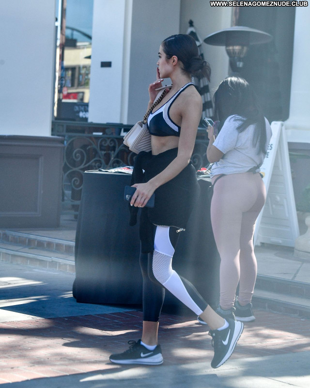Olivia Culpo No Source  Celebrity Posing Hot Sexy Babe Beautiful