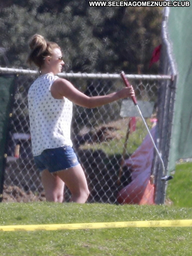 Britney Spears No Source  Beautiful Shorts Posing Hot Celebrity