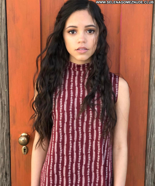 Jenna Ortega No Source Babe Posing Hot Paparazzi Celebrity Beautiful