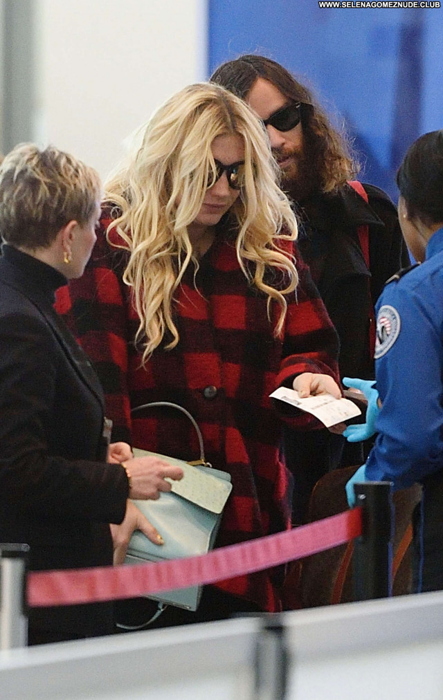 Kesha New York New York Paparazzi Babe Posing Hot Beautiful Celebrity