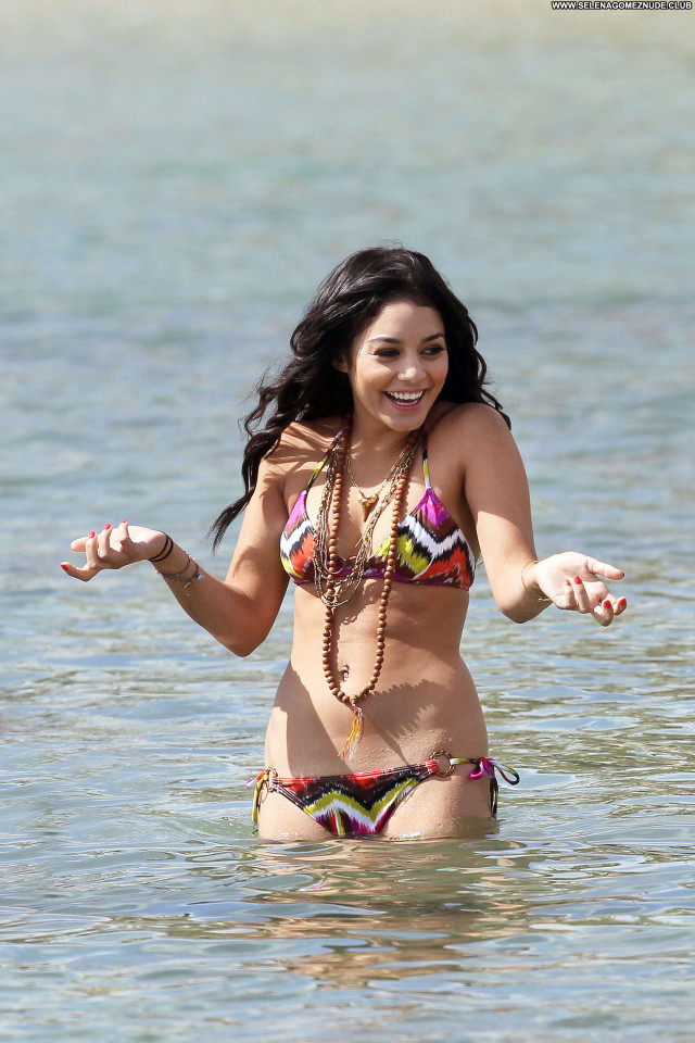 Vanessa Hudgens The Beach Beautiful Babe Celebrity Beach Hawaii