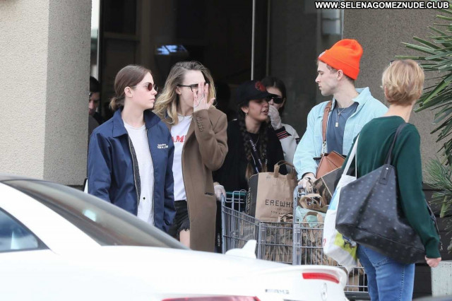 Cara De West Hollywood Celebrity Paparazzi Babe Posing Hot Beautiful