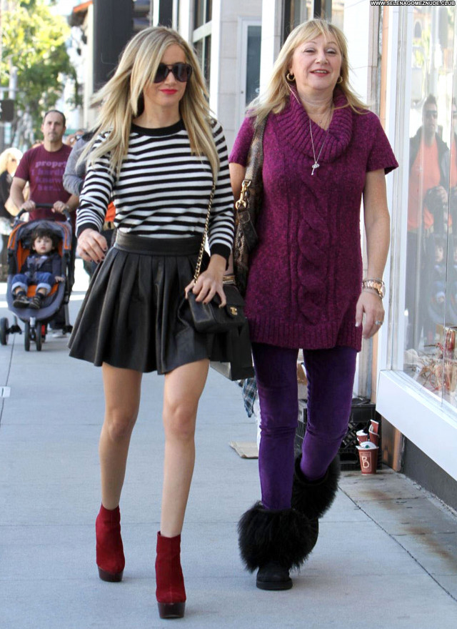 Ashley Tisdale Beverly Hills Beautiful Paparazzi Skirt Leather Babe