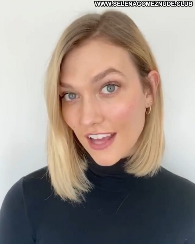 Karlie Kloss No Source Celebrity Beautiful Posing Hot Babe Sexy