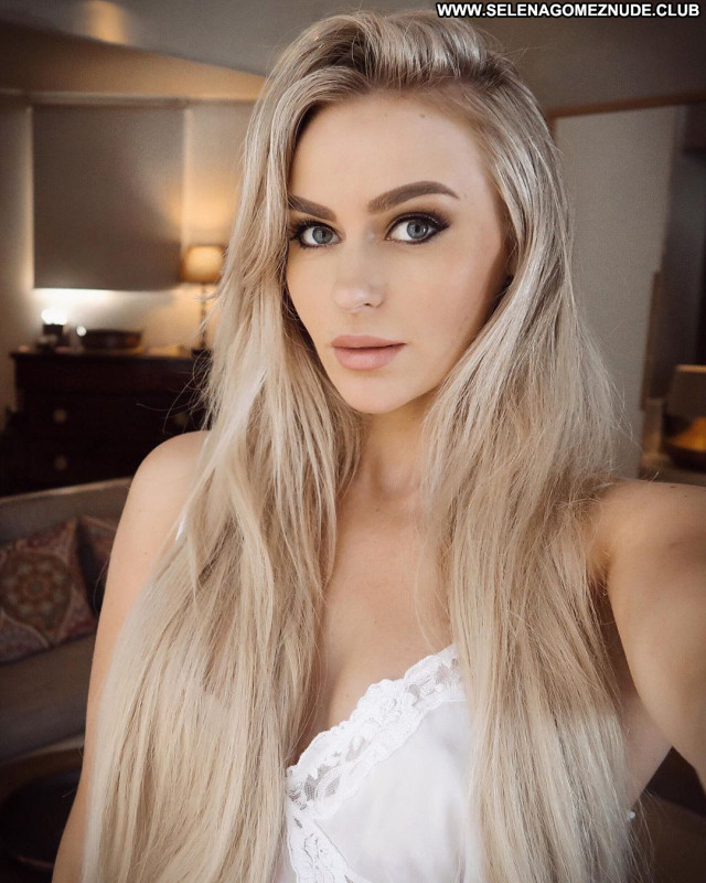 Anna Nystrom No Source  Beautiful Babe Posing Hot Paparazzi Celebrity