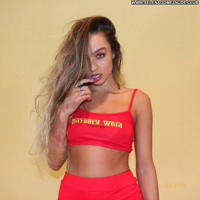 Sommer Ray No Source Babe Posing Hot Celebrity Beautiful Paparazzi