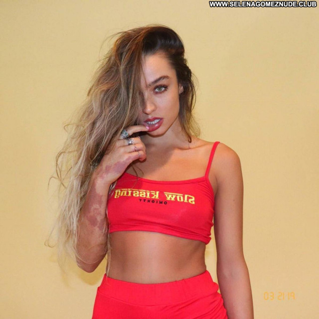 Sommer Ray No Source Babe Posing Hot Celebrity Beautiful Paparazzi