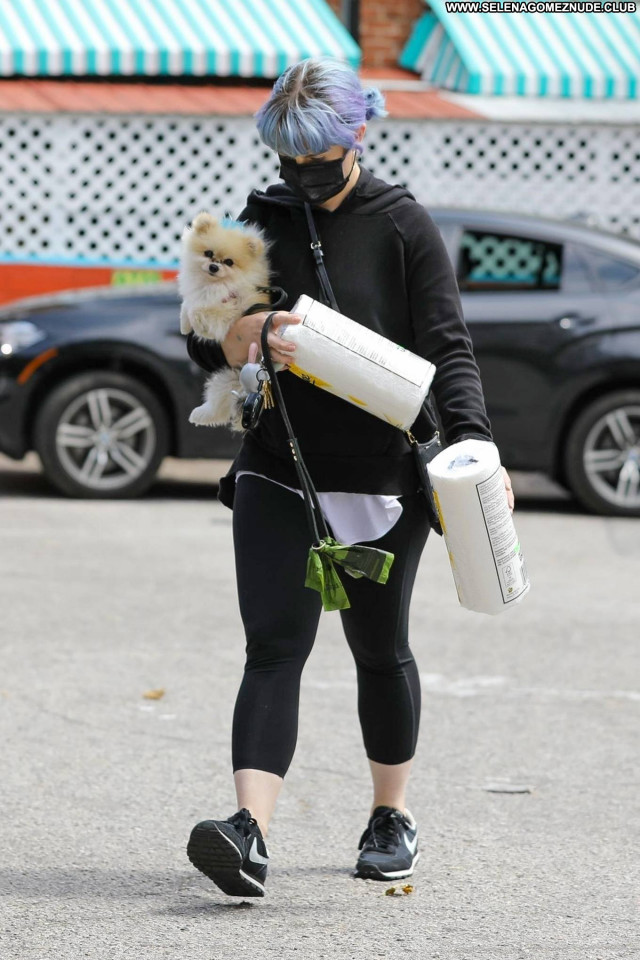 Kelly Osbourne Los Angeles Posing Hot Babe Celebrity Paparazzi