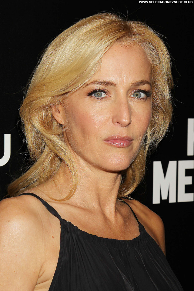 Gillian Anderson The Messenger Celebrity Beautiful Nyc Babe Posing