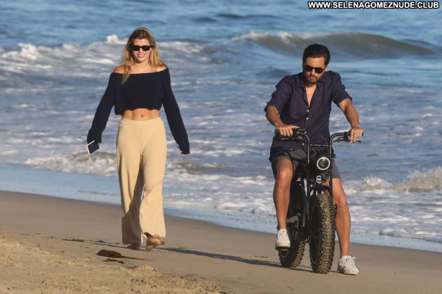 Scott Disick The Beach In Malibu Beautiful Babe Paparazzi Celebrity