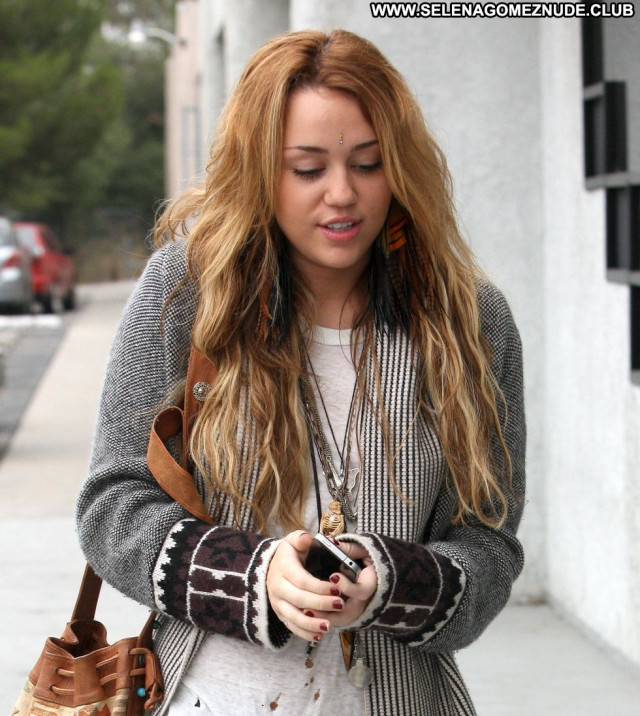 Miley Cyrus Beverly Hills  Candids Babe Candid Celebrity Posing Hot