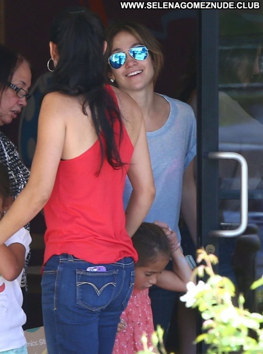 Jennifer Lopez Straight Paparazzi Babe Posing Hot Beautiful Celebrity